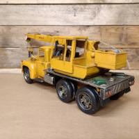 Retro kraanwagen geel